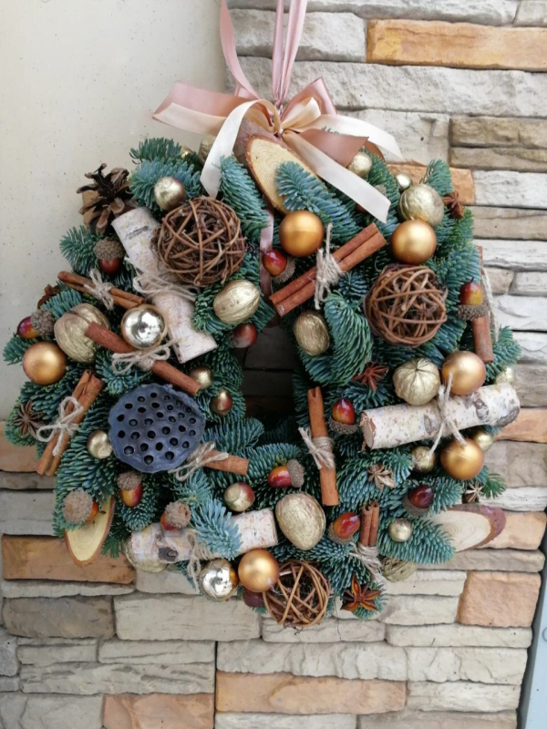 Венок новогодний, диаметр 50 см.